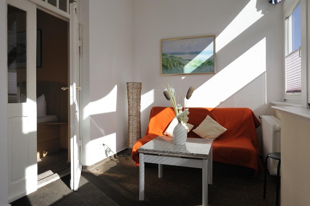 Pension Am Kluenderberg Binz Exteriér fotografie